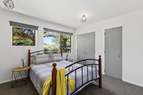 Photo of property in 9 Geoffrey Road, Torbay, Auckland, 0630