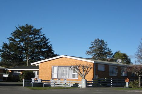 Photo of property in 5b Calder Place, Winton, 9720