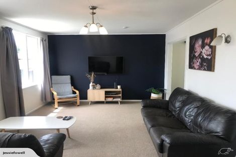 Photo of property in 29 Beaumont Crescent, Frankleigh Park, New Plymouth, 4310