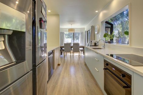 Photo of property in 19 Mckenzie Place, Waikuku Beach, 7402