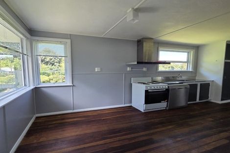 Photo of property in 29 Glenpark Avenue, Frankleigh Park, New Plymouth, 4310