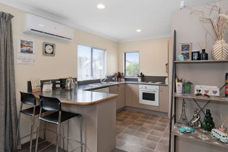 Photo of property in 49 Solomon Street, Brookfield, Tauranga, 3110