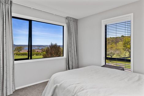 Photo of property in 28 Te Moenga Park, Acacia Bay, Taupo, 3330