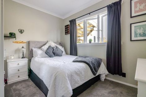 Photo of property in 32 Rewa Street, Takaro, Palmerston North, 4412