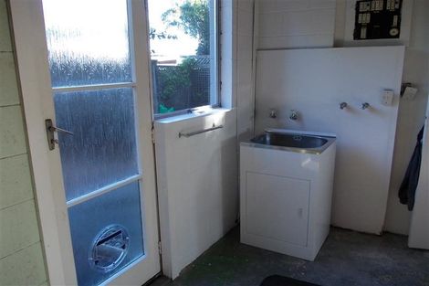 Photo of property in 2/50a Taharoto Road, Takapuna, Auckland, 0622