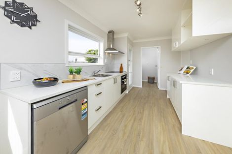 Photo of property in 59 Ferguson Street, Manurewa East, Auckland, 2102