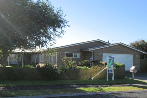 Photo of property in 25 Crampton Court, Orewa, 0931