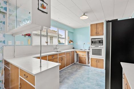 Photo of property in 61 Orr Crescent, Hutt Central, Lower Hutt, 5011