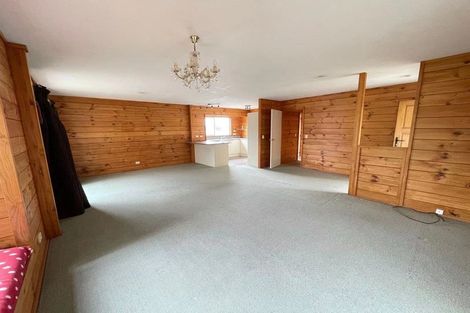 Photo of property in 1 Graham Collins Drive, Windsor Park, Auckland, 0632