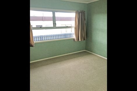 Photo of property in 16 Hilltop Avenue, Morningside, Whangarei, 0110