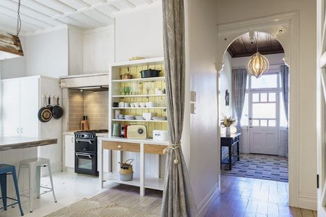 Photo of property in 1 Latham Street, Napier South, Napier, 4110