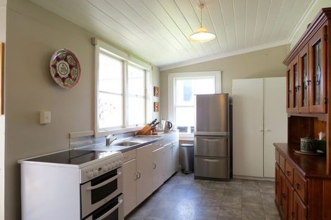 Photo of property in 80 Watt Street, Coromandel, 3506