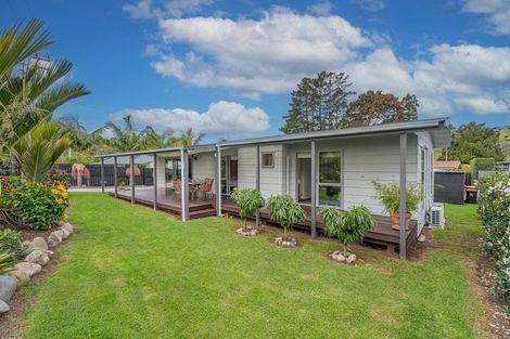 Photo of property in 3 Ocean Beach Road, Tairua, 3508