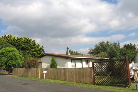 Photo of property in 1/13 Scarlock Avenue, Browns Bay, Auckland, 0630
