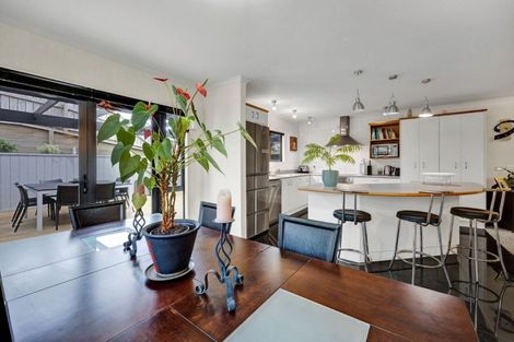 Photo of property in 28 Karamea Street, Whalers Gate, New Plymouth, 4310