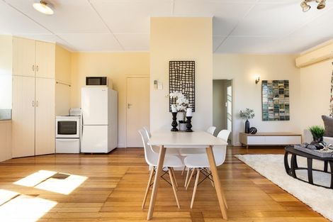 Photo of property in 127b Williams Street, Cambridge, 3434