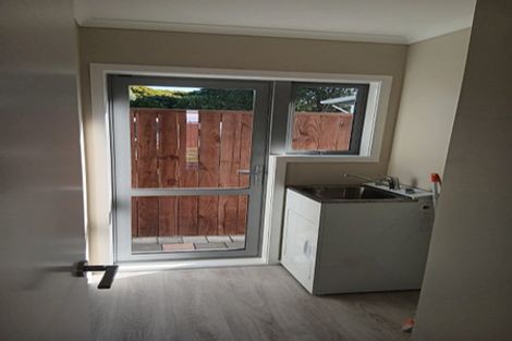 Photo of property in 10 Freyberg Crescent, Waikanae Beach, Waikanae, 5036