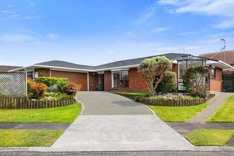 Photo of property in 9 Boulevard Drive, Merrilands, New Plymouth, 4312