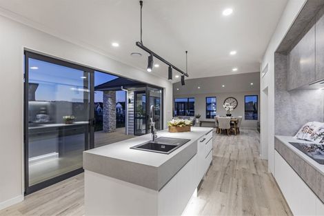 Photo of property in 7 William Blake Way, Riverhead, 0820