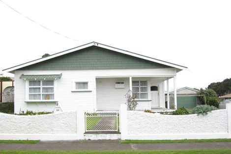Photo of property in 62 Record Street, Fitzroy, New Plymouth, 4312