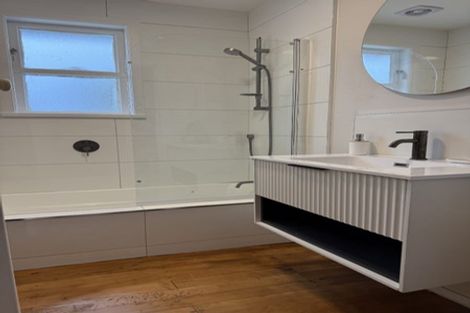 Photo of property in 18 Ruru Road, Otaihanga, Paraparaumu, 5036