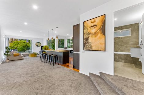 Photo of property in 11 Landvale Court, Browns Bay, Auckland, 0630