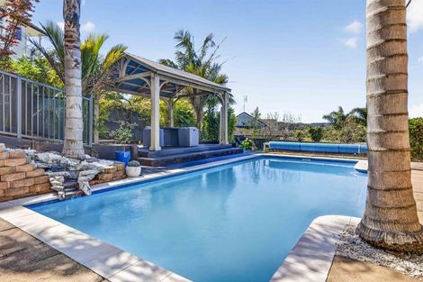 Photo of property in 21 Kotanui Avenue, Army Bay, Whangaparaoa, 0930