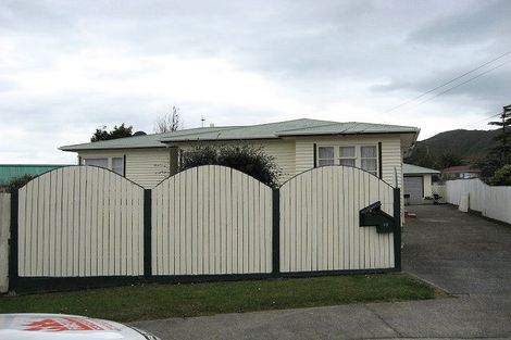 Photo of property in 19 Miles Crescent, Wainuiomata, Lower Hutt, 5014