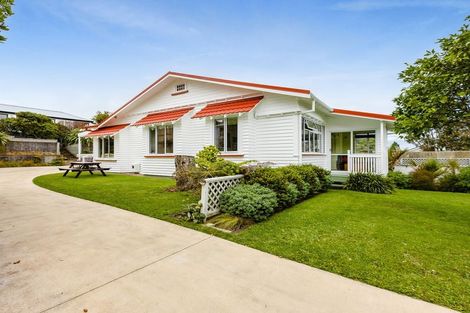 Photo of property in 4 Price Street, Westown, New Plymouth, 4310