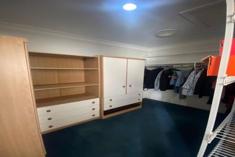 Photo of property in 3 Gendo Avenue, Henderson, Auckland, 0612