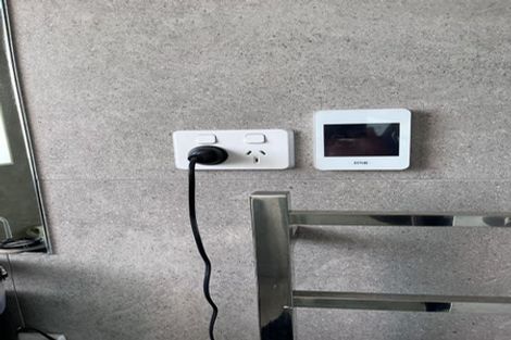 Photo of property in 12 Te Awa Place, Red Beach, 0932