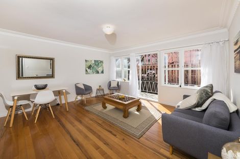 Photo of property in 3/3 Penzance Road, Mairangi Bay, Auckland, 0630