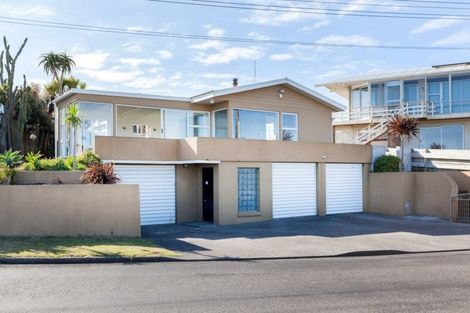 Photo of property in 25 Tiromoana Crescent, Bell Block, New Plymouth, 4312