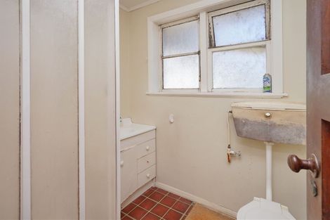 Photo of property in 71 Garreg Road, Bryndwr, Christchurch, 8052