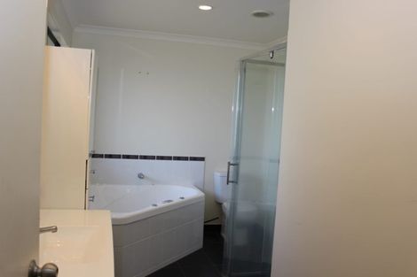 Photo of property in 17 Shalimar Place, Huntington, Hamilton, 3210