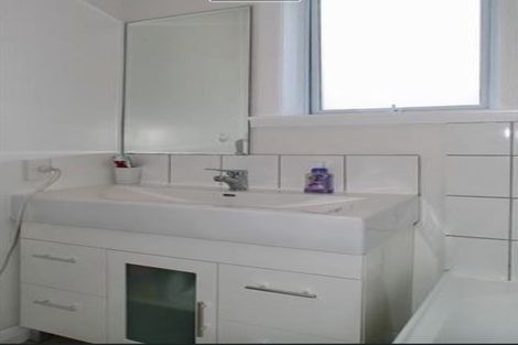 Photo of property in 106 Broderick Road, Johnsonville, Wellington, 6037