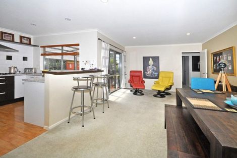 Photo of property in 43 Blackwood Drive, Wattle Downs, Auckland, 2103