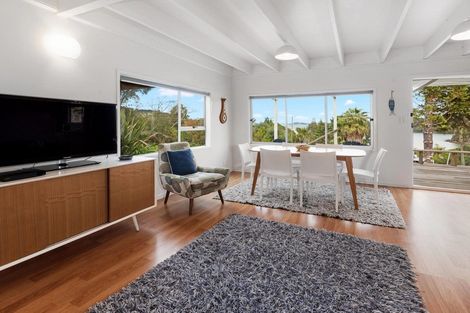 Photo of property in 5 Clinton Road, Tawharanui Peninsula, Warkworth, 0986