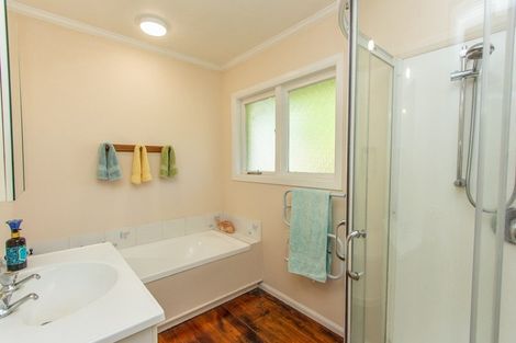 Photo of property in 4 Selwyn Road, Lynmore, Rotorua, 3010