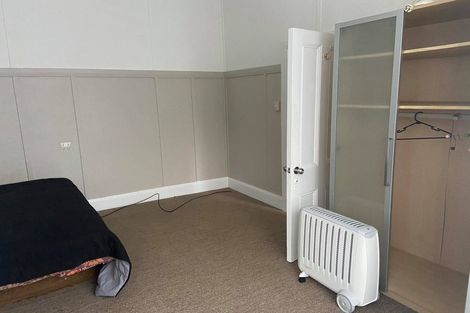 Photo of property in 74 Kilbirnie Crescent, Kilbirnie, Wellington, 6022