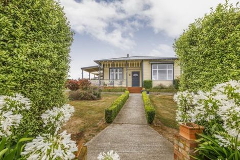 Photo of property in 50 London Street, Kimbolton, Feilding, 4777