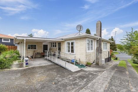 Photo of property in 218 Balmoral Drive, Tokoroa, 3420