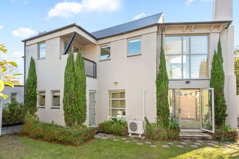 Photo of property in 2/37 Poynder Avenue, Merivale, Christchurch, 8014
