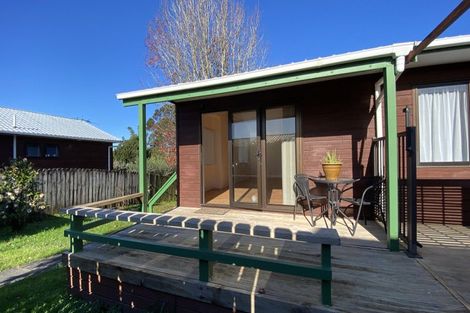 Photo of property in 4/390 West Coast Road, Glen Eden, Auckland, 0602