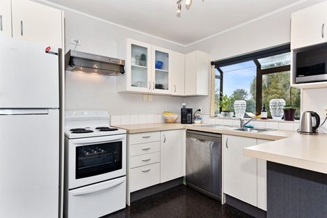 Photo of property in 6 Camellia Place, Hamilton Lake, Hamilton, 3204