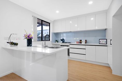 Photo of property in 8 Marengo Parkway, Takanini, 2112