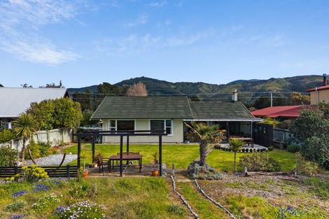 Photo of property in 208 Rarangi Beach Road, Rarangi, Blenheim, 7273
