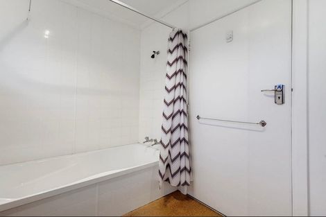 Photo of property in 71 Ngamotu Road, Spotswood, New Plymouth, 4310