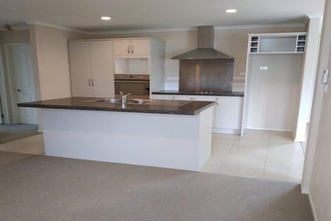 Photo of property in 17a Greenhaven Avenue, Opaheke, Papakura, 2113