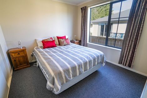 Photo of property in 59 Orbell Crescent, Te Anau, 9679